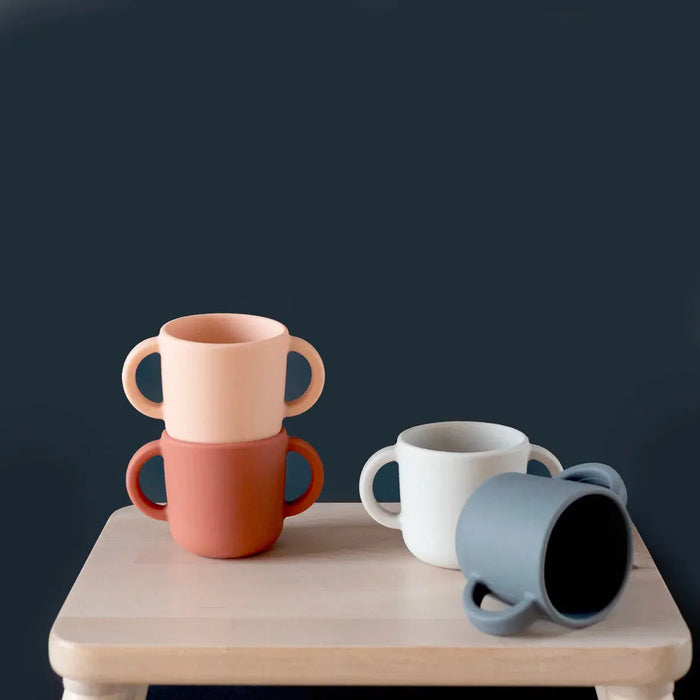 2 tasses à anses en silicone Ekobo - Cloud / Storm - Lilinappy