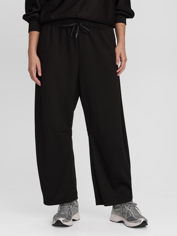 Barrel-Leg Pull-On Pant - Hyba