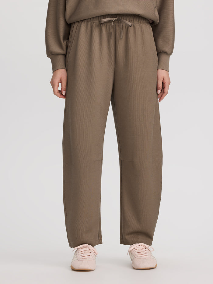 Barrel-Leg Pull-On Pant - Hyba