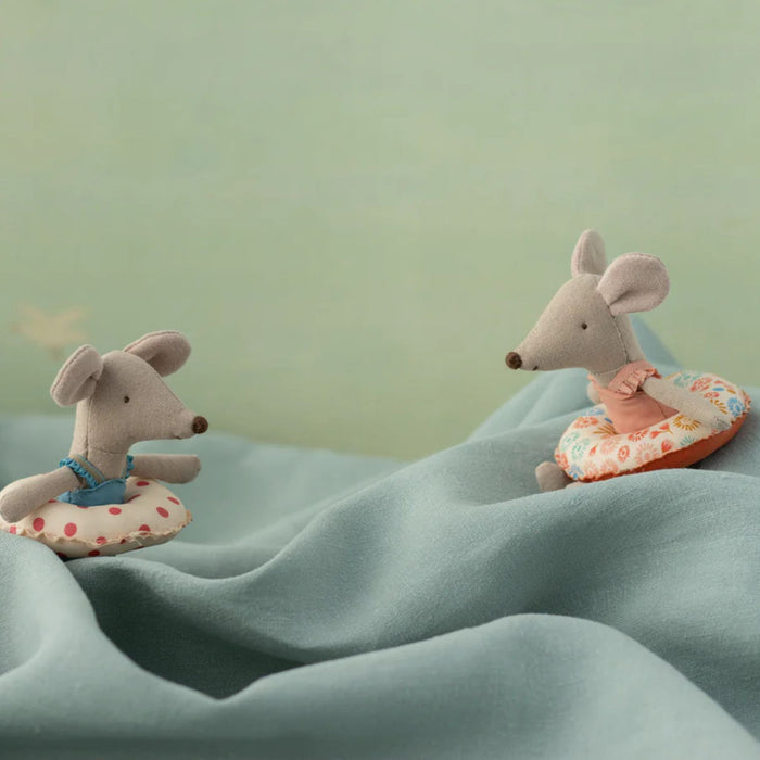 Beach Mouse, Little Sister with Float