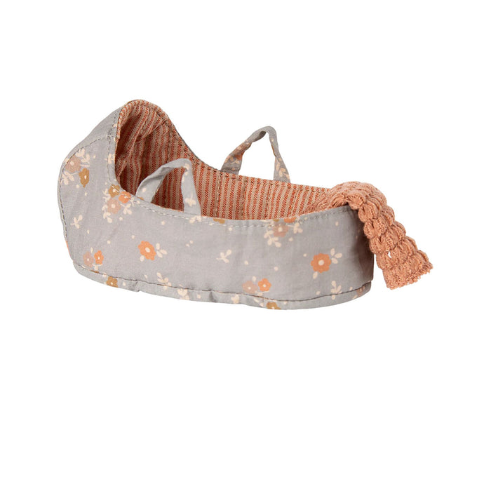 Carry Cot, Micro
