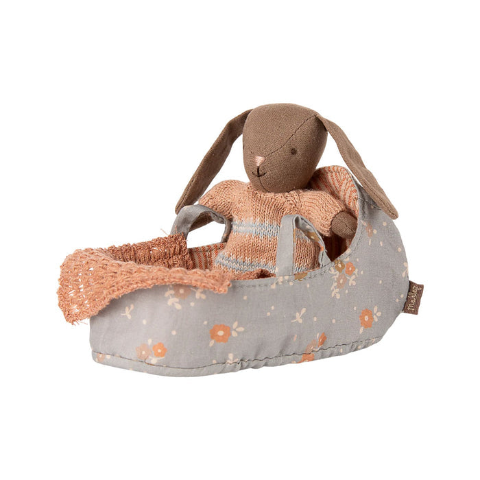 Carry Cot, Micro